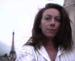 REKA CELL PHONE EIFFEL TOWER