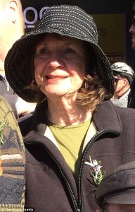 26F77F2F00000578-3010610-Australian_victims_Mother_and_son_Carol_and_Greig_Friday_from_Vi-a-23_1427318139835